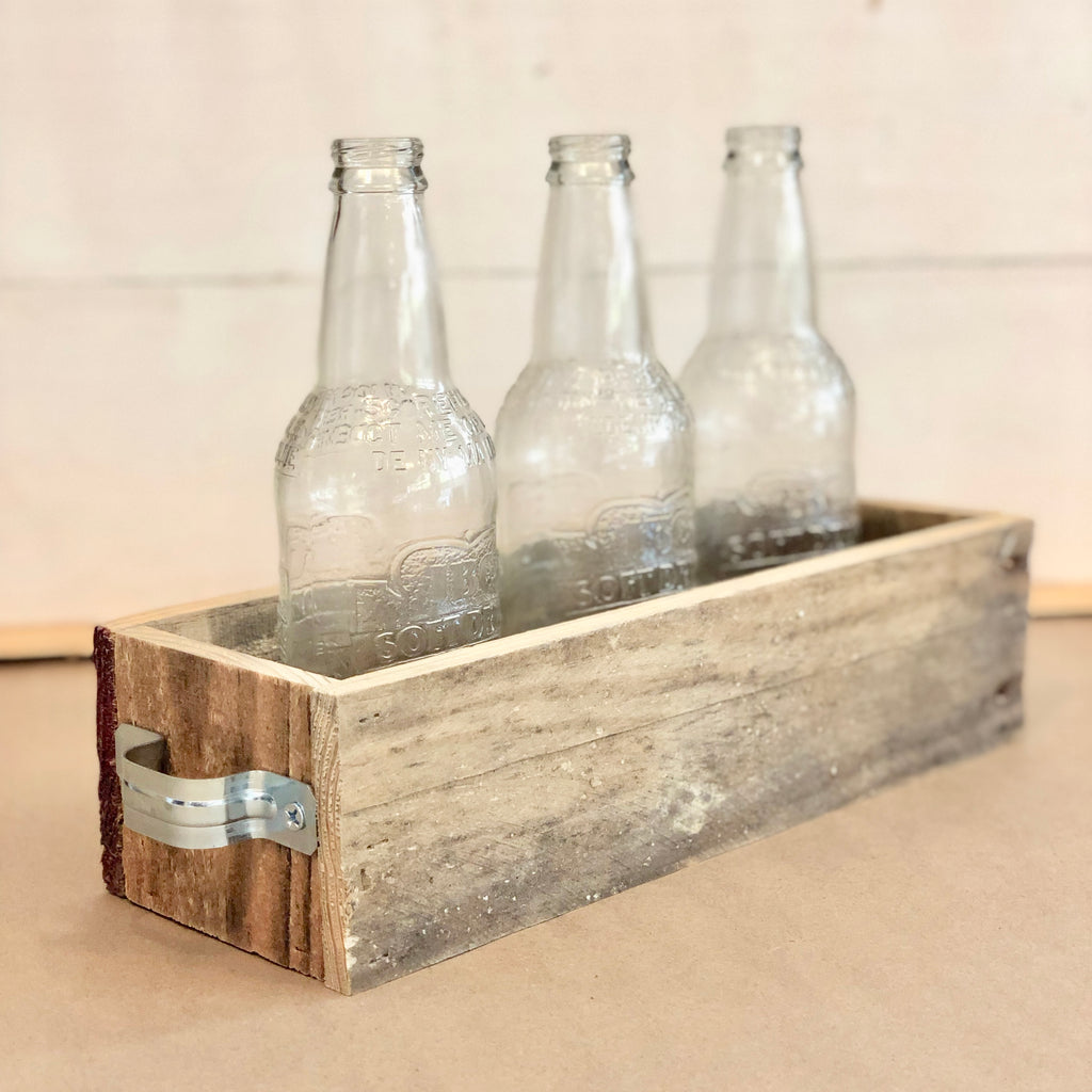 Palette Wood Centerpiece With Handles